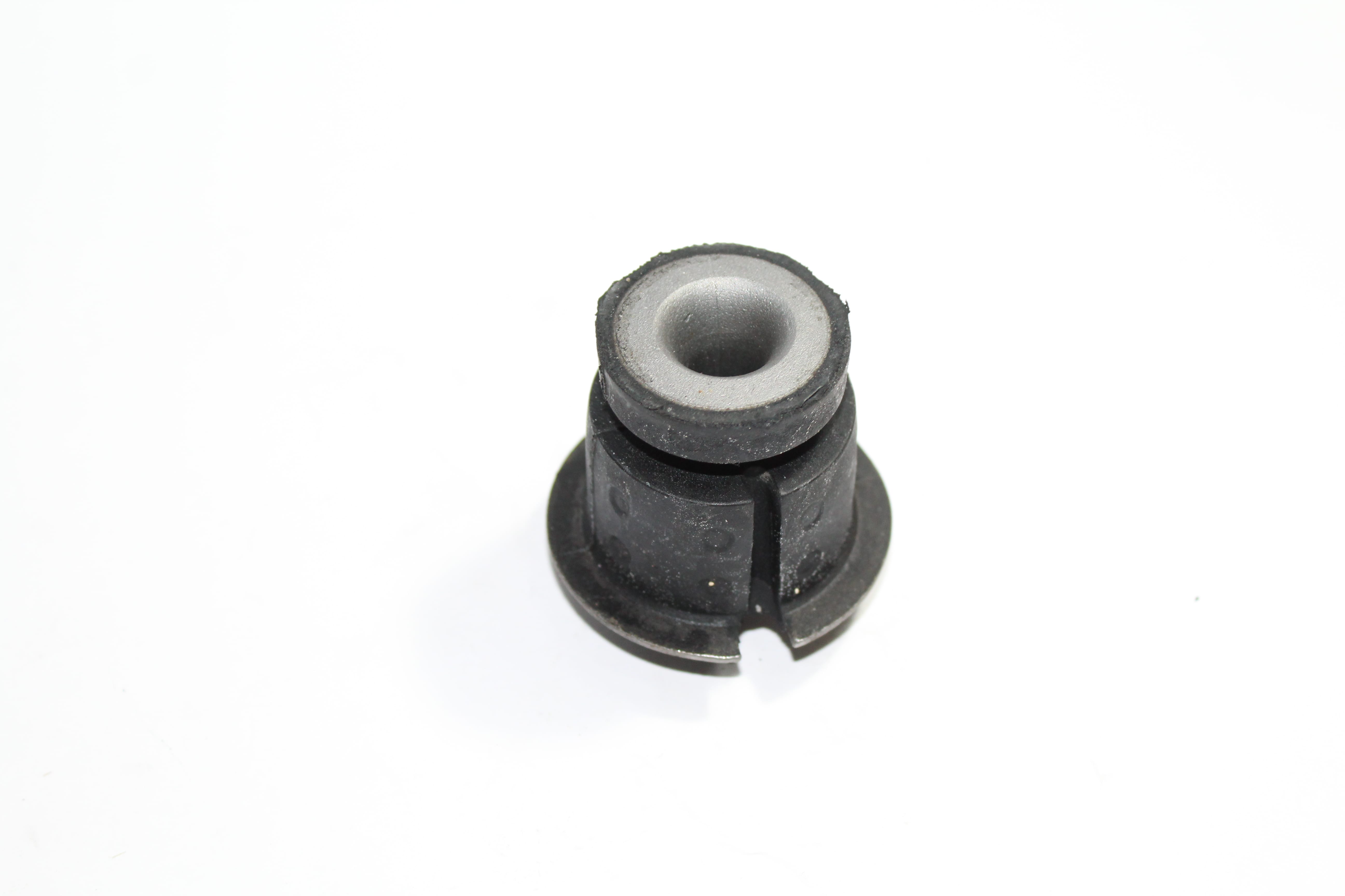 BUCHA DIANTEIRO QUADRO MOTOR VW PASSAT